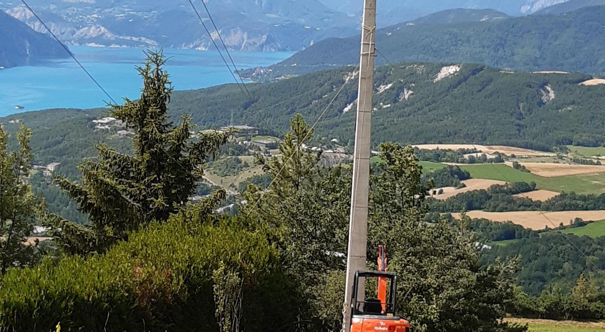photo Enfouissement ligne 20 000v quartier du SERRE
