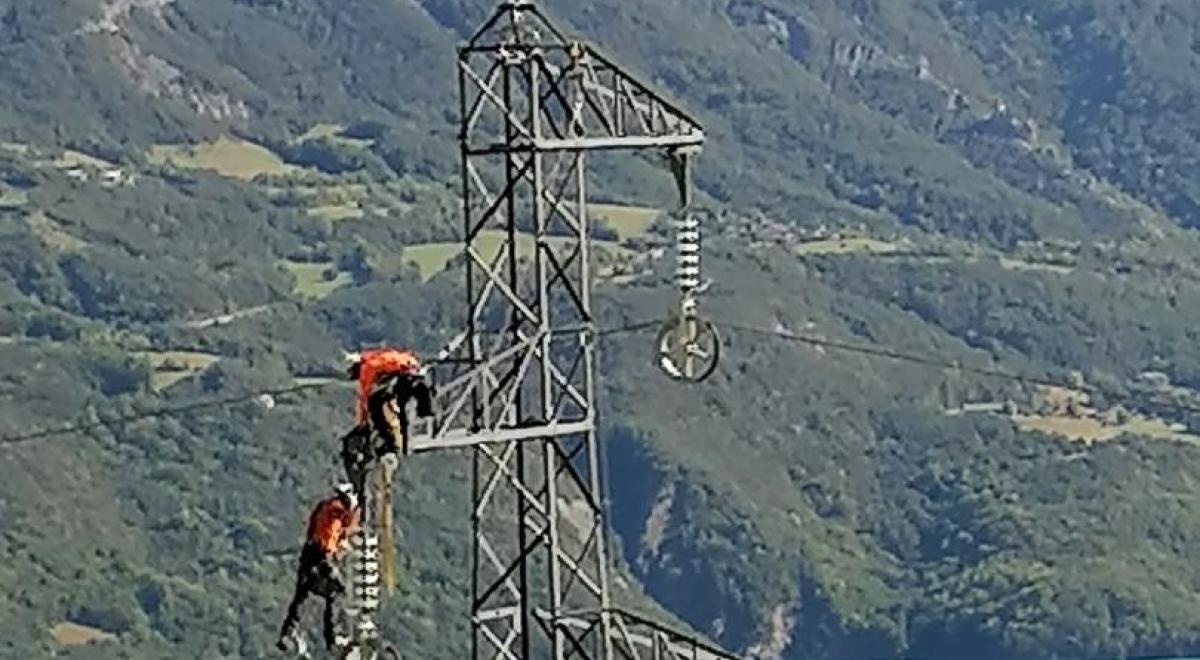 Photo Dépose des lignes THT